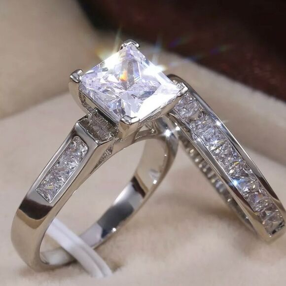 DENKAYS PRINCESS CUT BRIDAL WEDDING RING - Picture 2 of 3